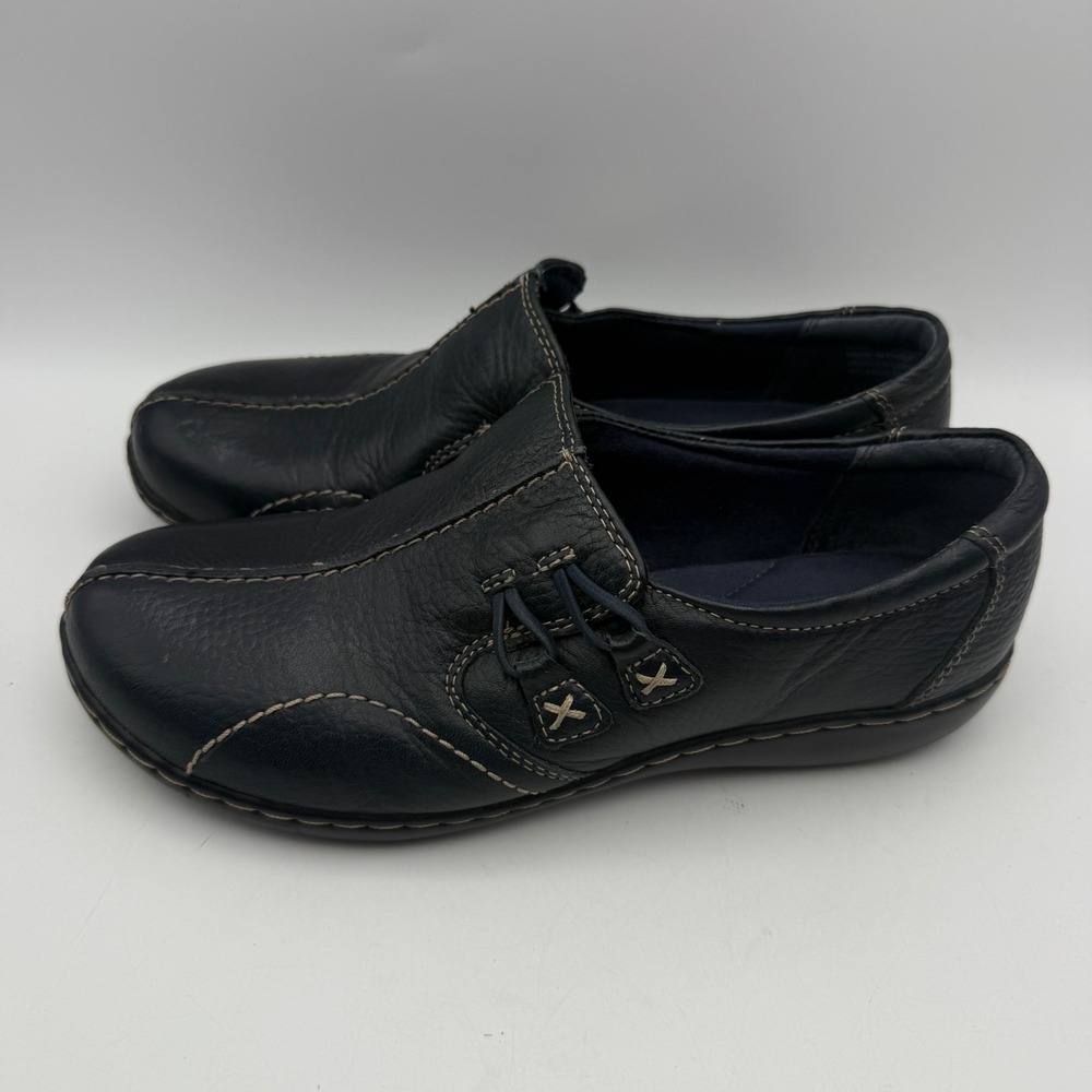 Clarks Loafers Womens 7.5 Navy Blue Leather Bendables Slip On Contrast Stitch
